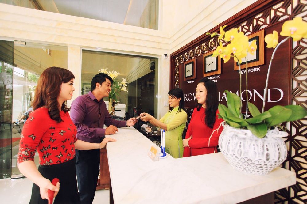 Crown Diamond Hotel - Phu My Hung District 7 Хошимін Екстер'єр фото